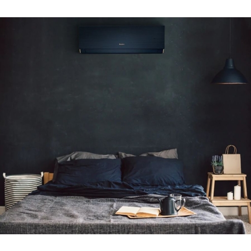 Klimatyzator ścienny Gree GWH09AUCXB (CL09N) CLIVIA Navy Blue - przykładowy montaż